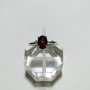 3/$50💎 Rhodolite Garnet Ring